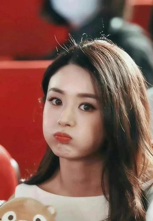 娱乐圈内吃瓜的明星,揭秘那些被吃瓜群众津津乐道的明星故事